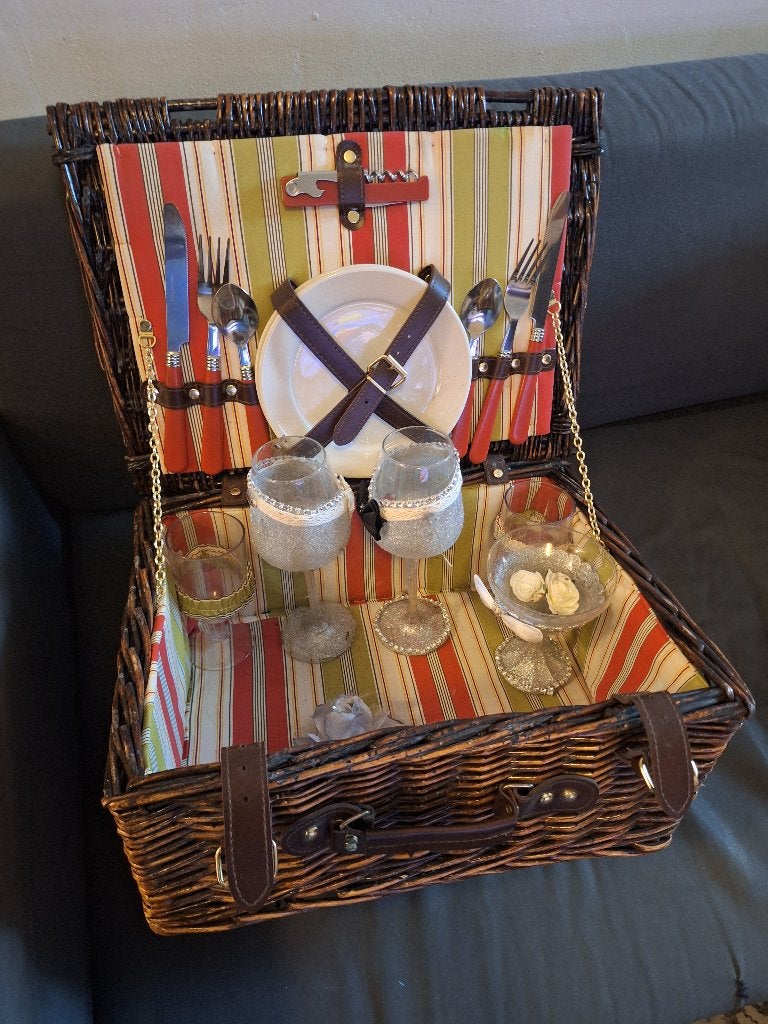 Prachtige complete rieten picknicmand, Ophalen of Verzenden, Nieuw