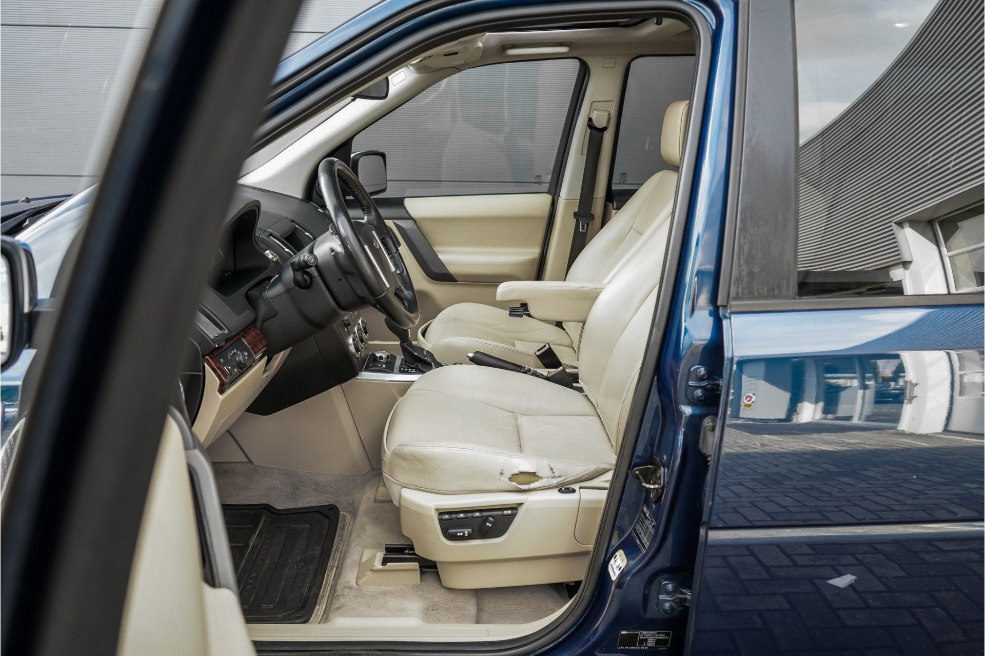 Land Rover Freelander 3.2 i6 HSE Exportprijs Pano Trekhaak, Auto's, Land Rover, Automaat, 12 maanden, 232 pk, Gebruikt