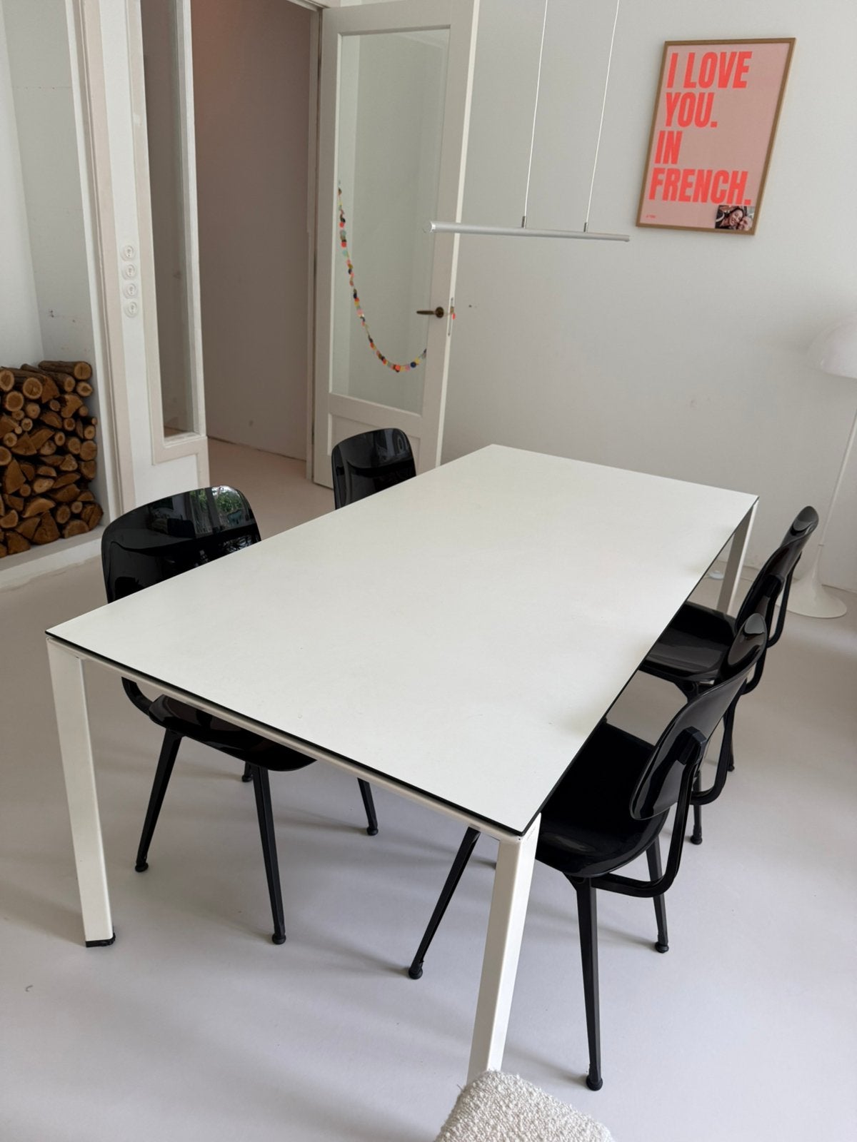 Ahrend tafel en 4x Revolt stoelen van Friso Kramer, Ophalen, Gebruikt, 150 tot 200 cm, 50 tot 100 cm