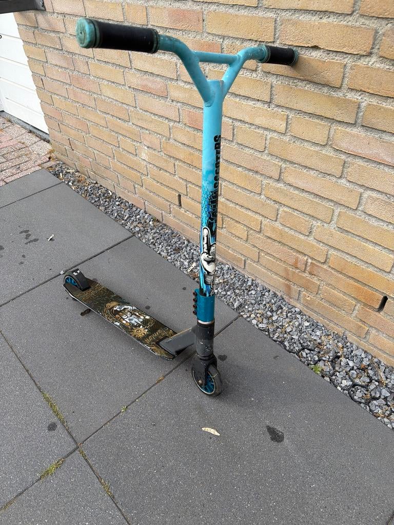 Stuntstep Mischief Scooters - Blauw/Zwart, Fietsen en Brommers, Steps, Ophalen of Verzenden, Zo goed als nieuw, Gewone step