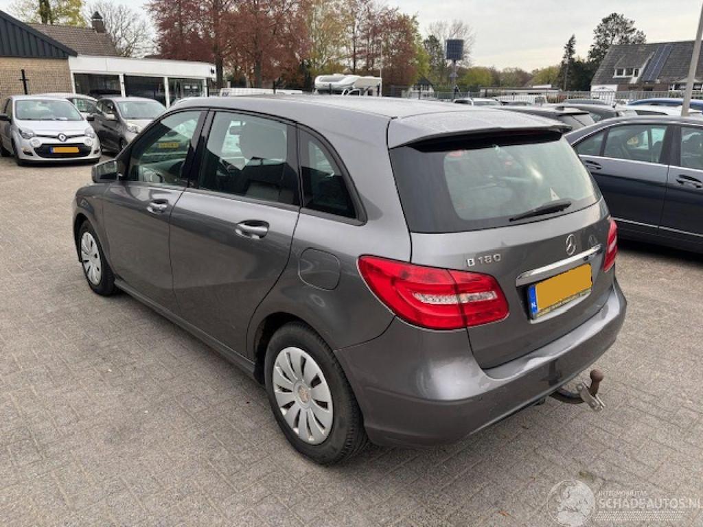 Mercedes-Benz B-Klasse 180 CDI Edition Automaat (bj 2013), Auto diversen, Schadeauto's, Automaat, Overige carrosserieën, 1796 cc