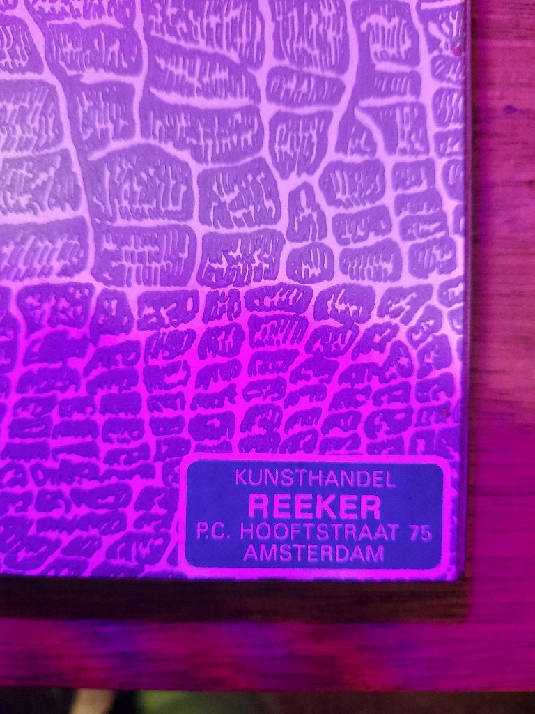 Borduurwerk Volendam en Hindeloopen in lijst, Handgeschilderd, Portret of Personen, Ophalen of Verzenden, Klassiek