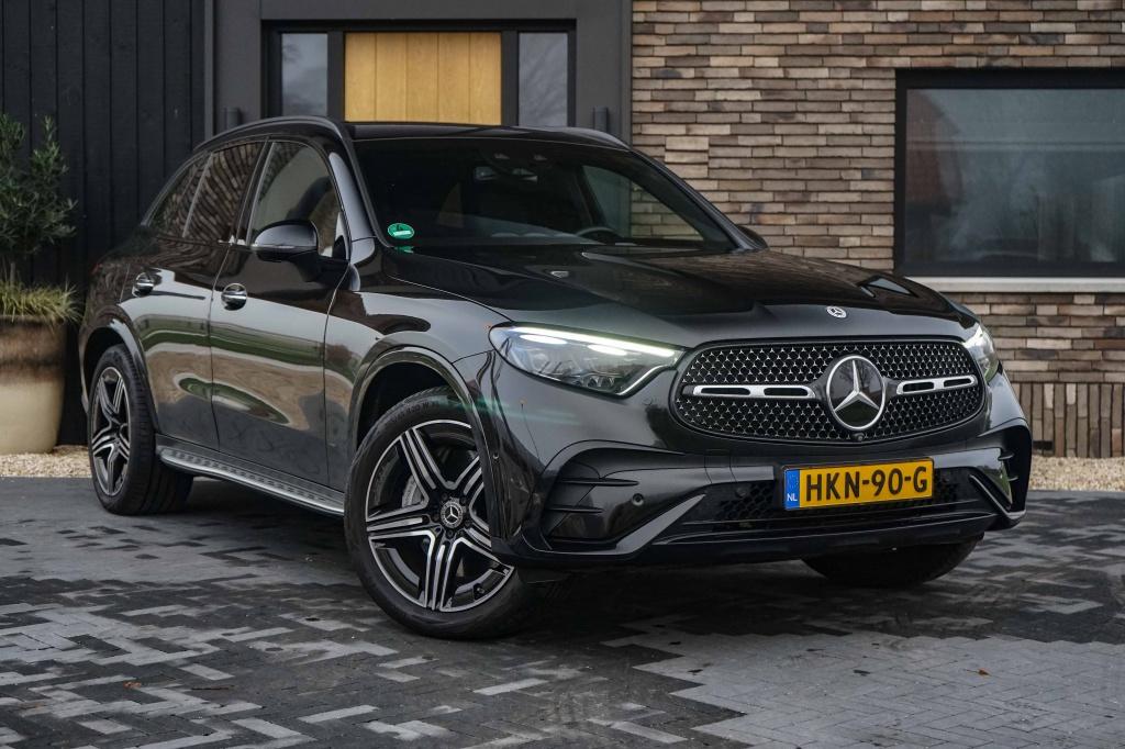 Mercedes-Benz GLC 400e AMG 4Matic 381PK Luchtv/Night/4WB/360, Auto's, Automaat, Gebruikt, Euro 6, 4 cilinders