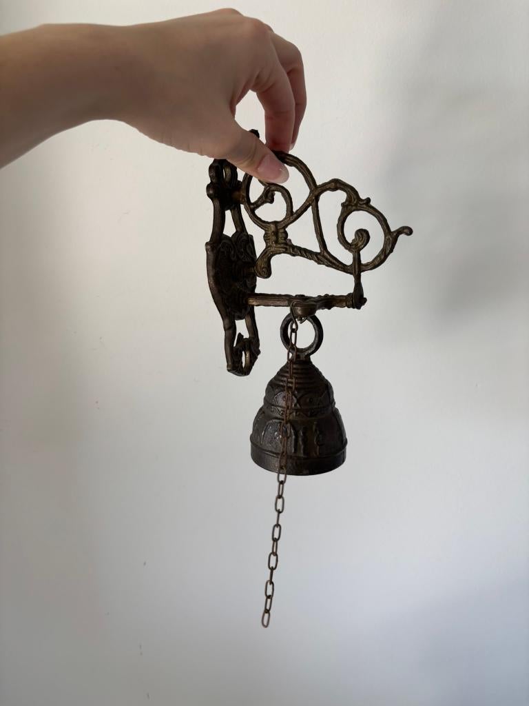 Vintage gietijzeren kloosterbel wandbel, Ophalen of Verzenden
