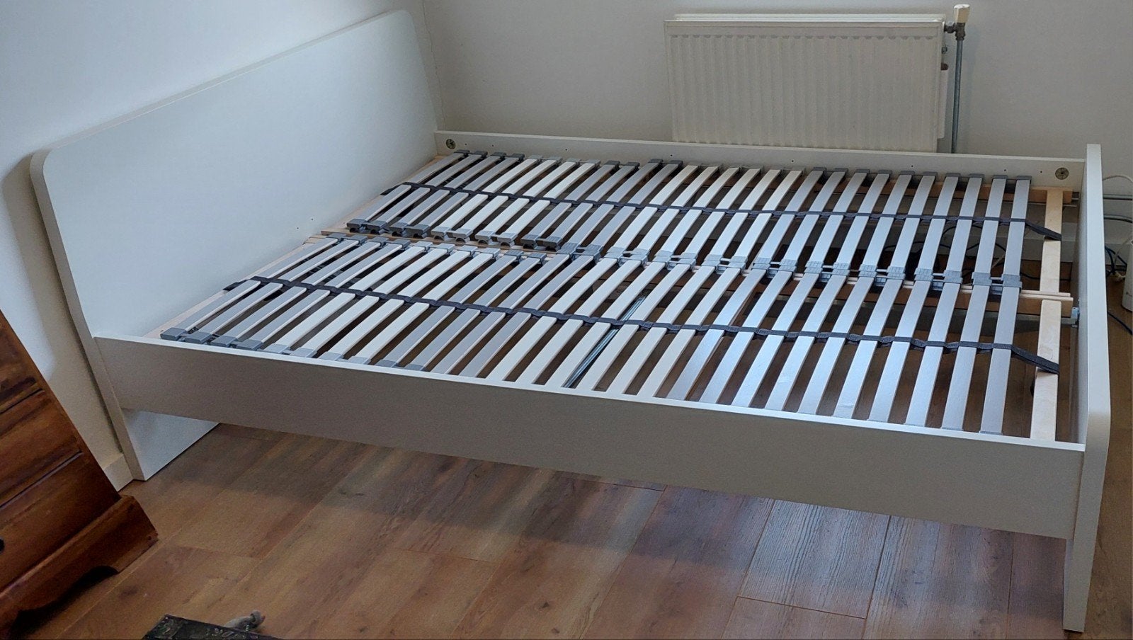 Twijfelaar bed Ikea met lattenbodem, Ophalen, Wit, 140 cm, Twijfelaar