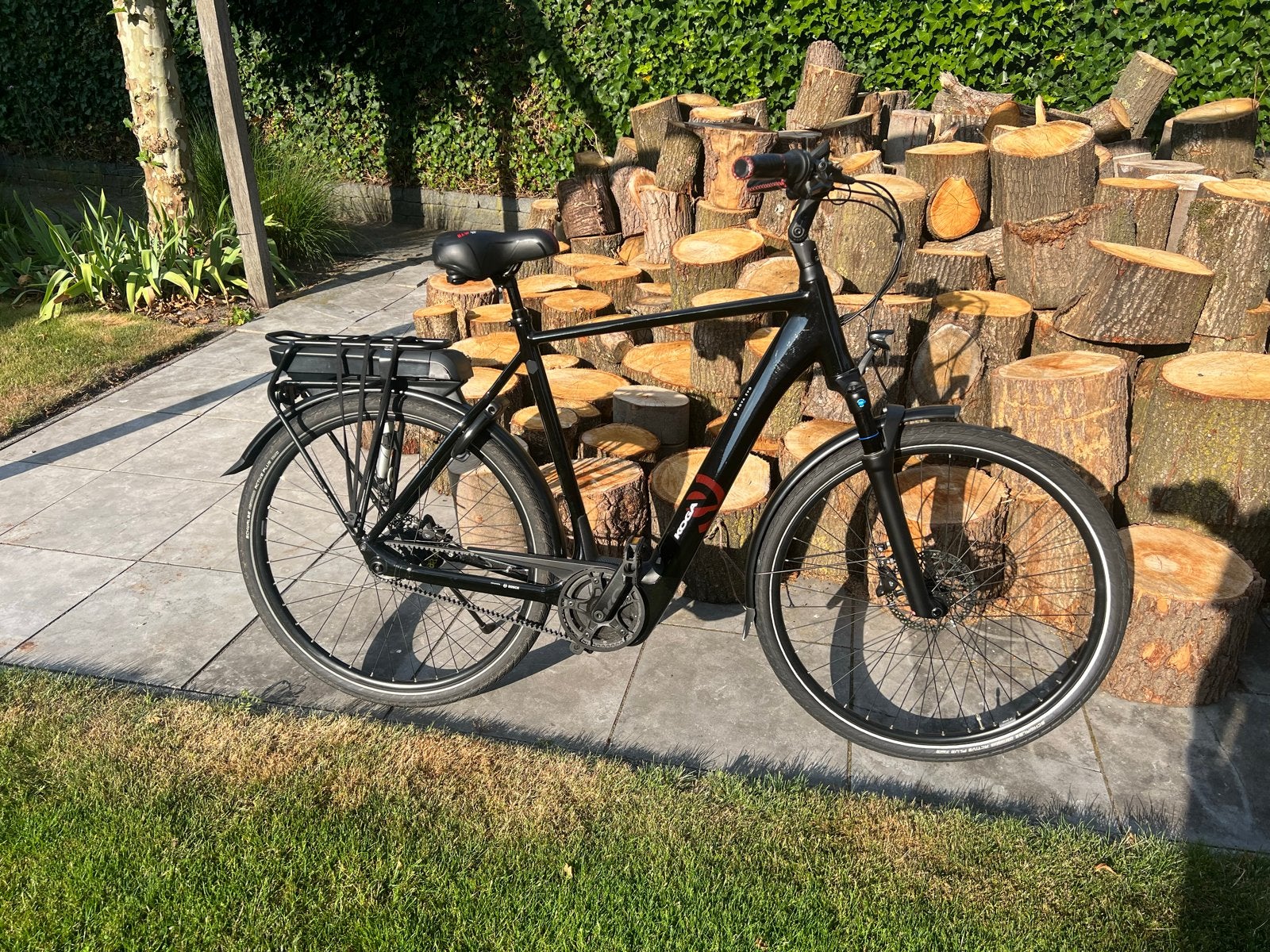 Strakke Koga E-nova, Zo goed als nieuw, 50 km per accu of meer, 55 tot 59 cm, Ophalen