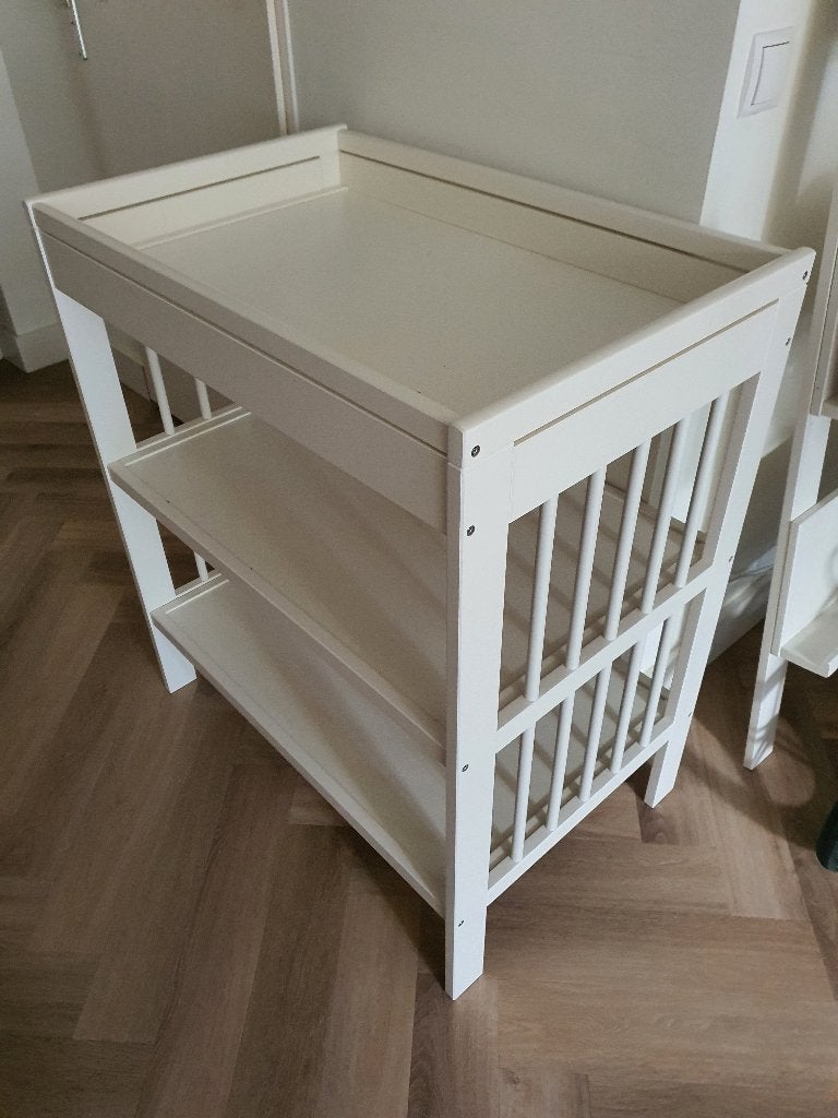 IKEA GULLIVER Commode wit / IKEA changing table white, Ophalen, 50 tot 70 cm, Zo goed als nieuw, 75 tot 100 cm