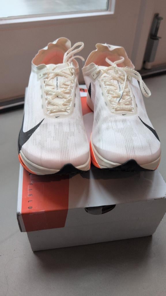 Nike ZoomX Streakfly 2 proto maat 45 ** nieuw ** valt klein, Kleding | Heren, Schoenen, Nieuw, Sportschoenen, Wit, Ophalen of Verzenden
