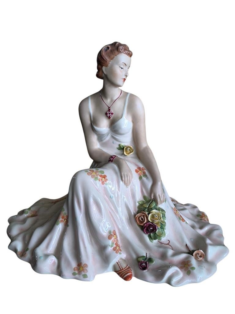Royal dux vrouw porselein beeld art deco stijl, Ophalen of Verzenden