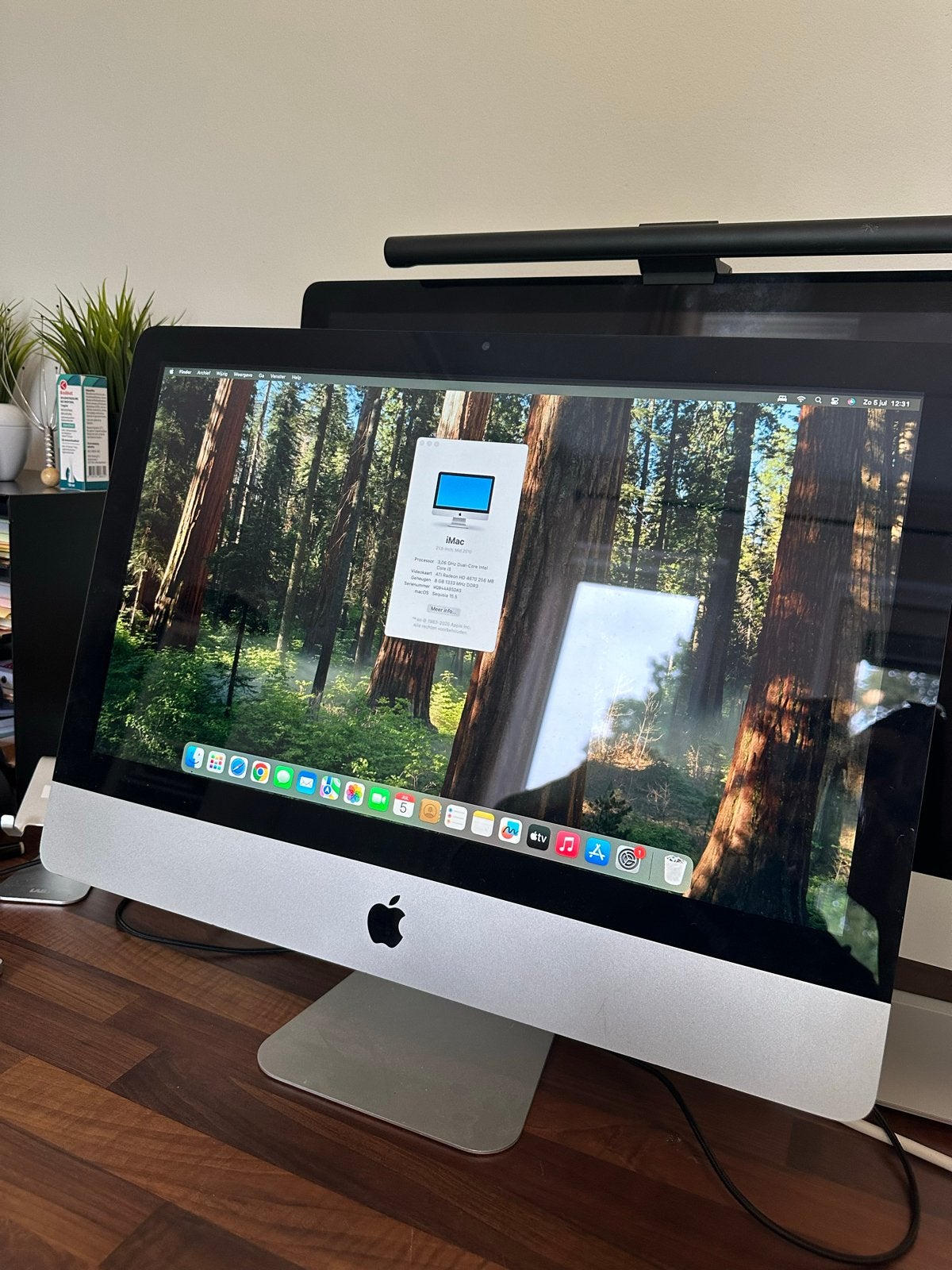 iMac 21.5-inch Mid 2010 met macOS Sequoia, Computers en Software, Apple Desktops, Ophalen, Gebruikt, 2 tot 3 Ghz, 8 GB