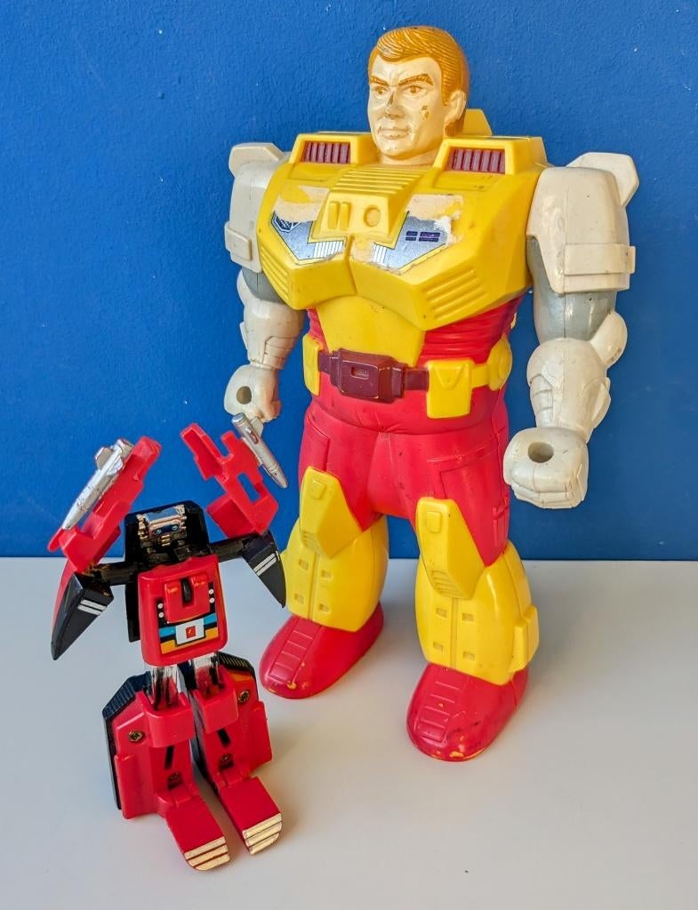 Vintage Transformers/ BumbleBee & Blackbird, Verzamelen, Transformers, Overige generaties, Ophalen of Verzenden, Gebruikt