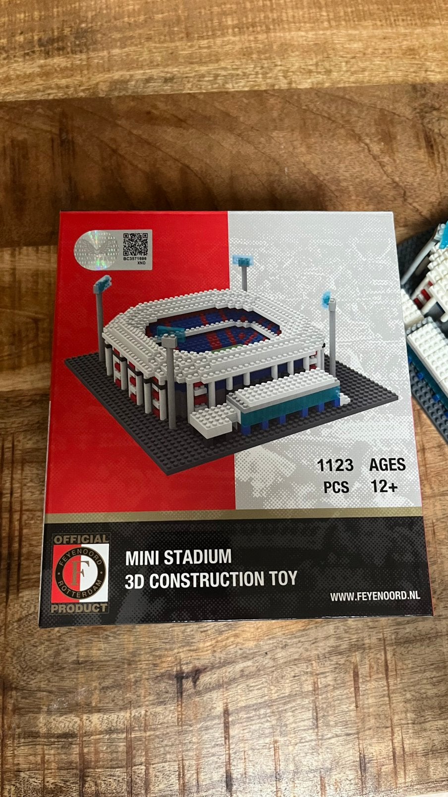 Feyenoord mini stadion Kuip puzzel, Ophalen, Minder dan 500 stukjes, Zo goed als nieuw