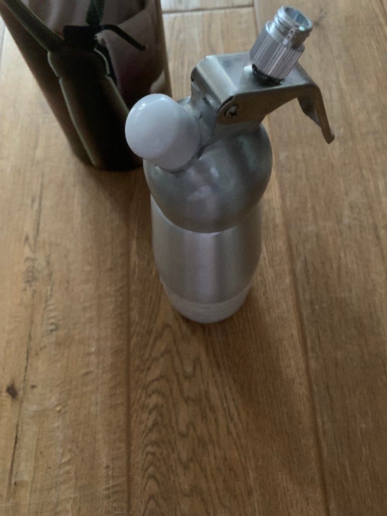 Slagroomspuit, Overige typen, Ophalen of Verzenden, Metaal, Overige merken