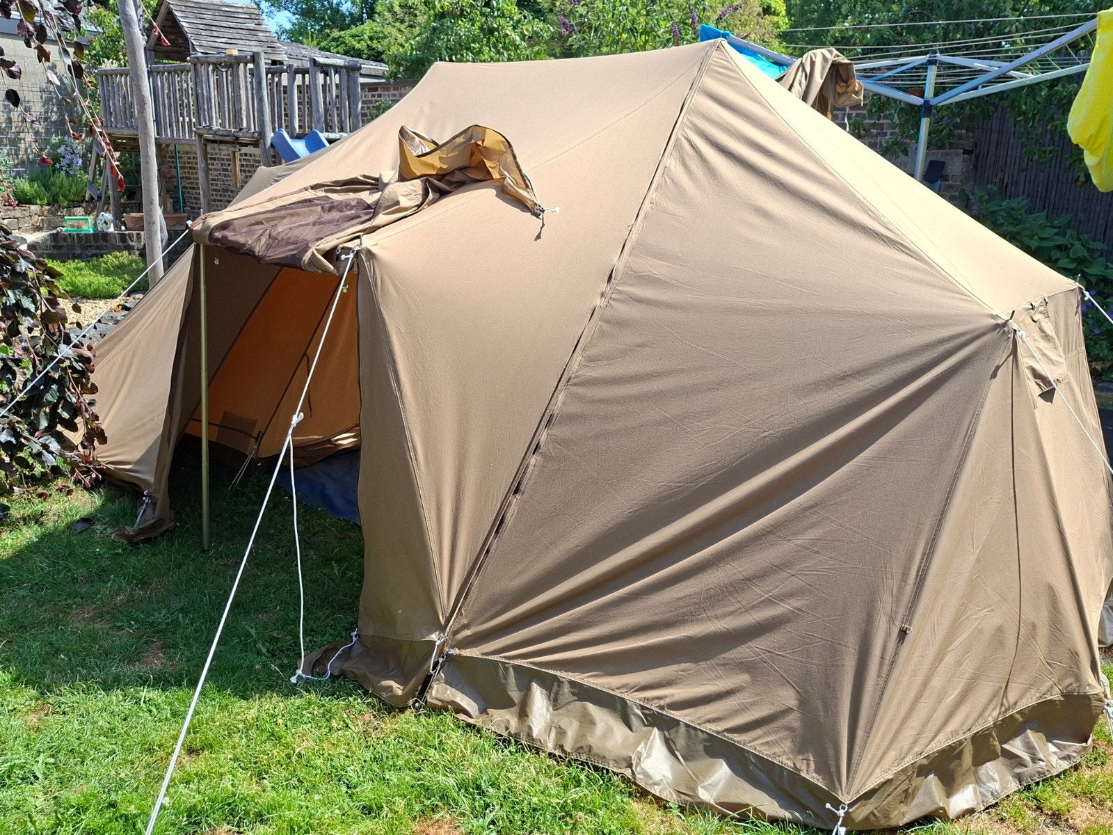 ESVO Mohawk tent met keuken, Ophalen of Verzenden, Zo goed als nieuw, Tot en met 4