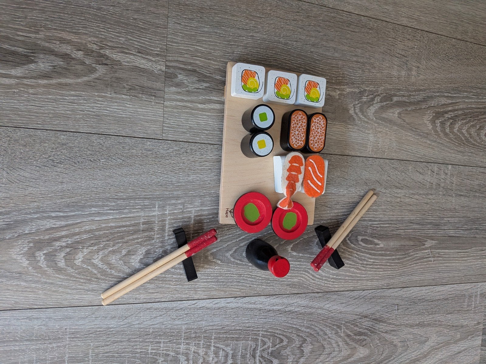 Houten Sushi Speelset van Hape met Stokjes en Accessoires, Ophalen, Gebruikt, Jongen of Meisje