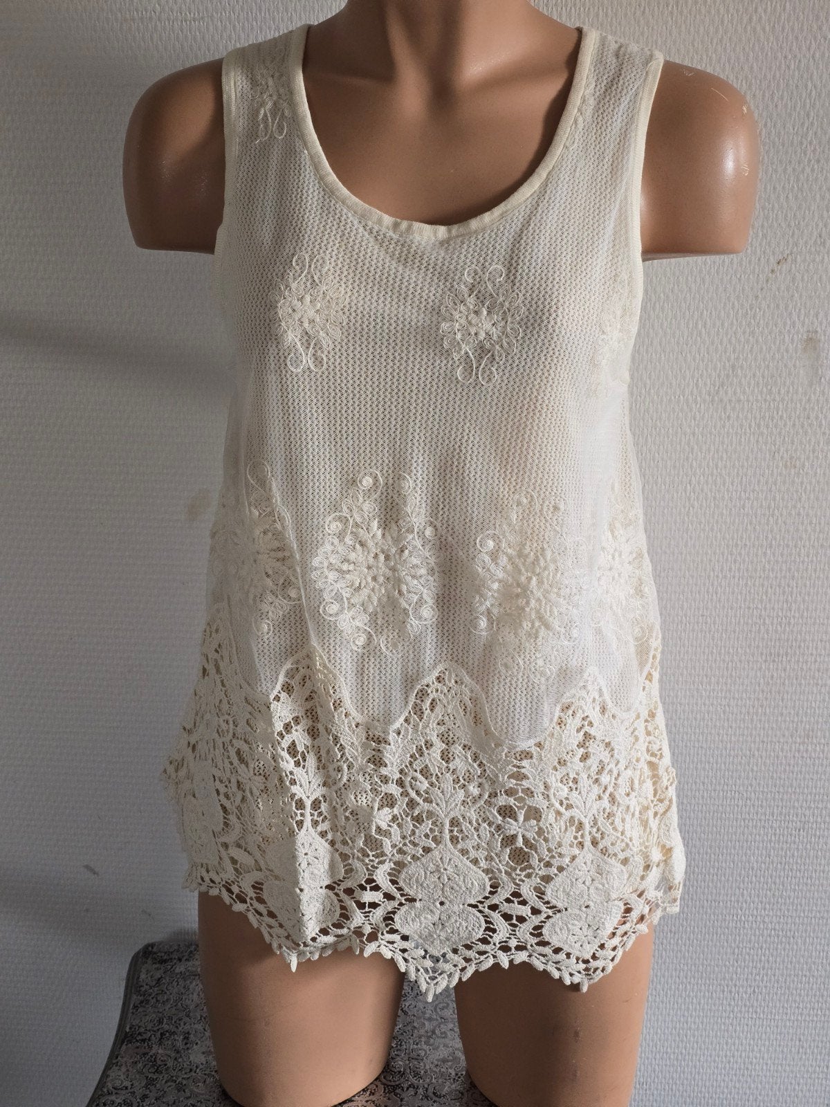 Holly Bracken Crème dames Top met Kant - Maat TU, Kleding | Dames, Maat 38/40 (M), Overige kleuren, Holly Bracken, Ophalen of Verzenden