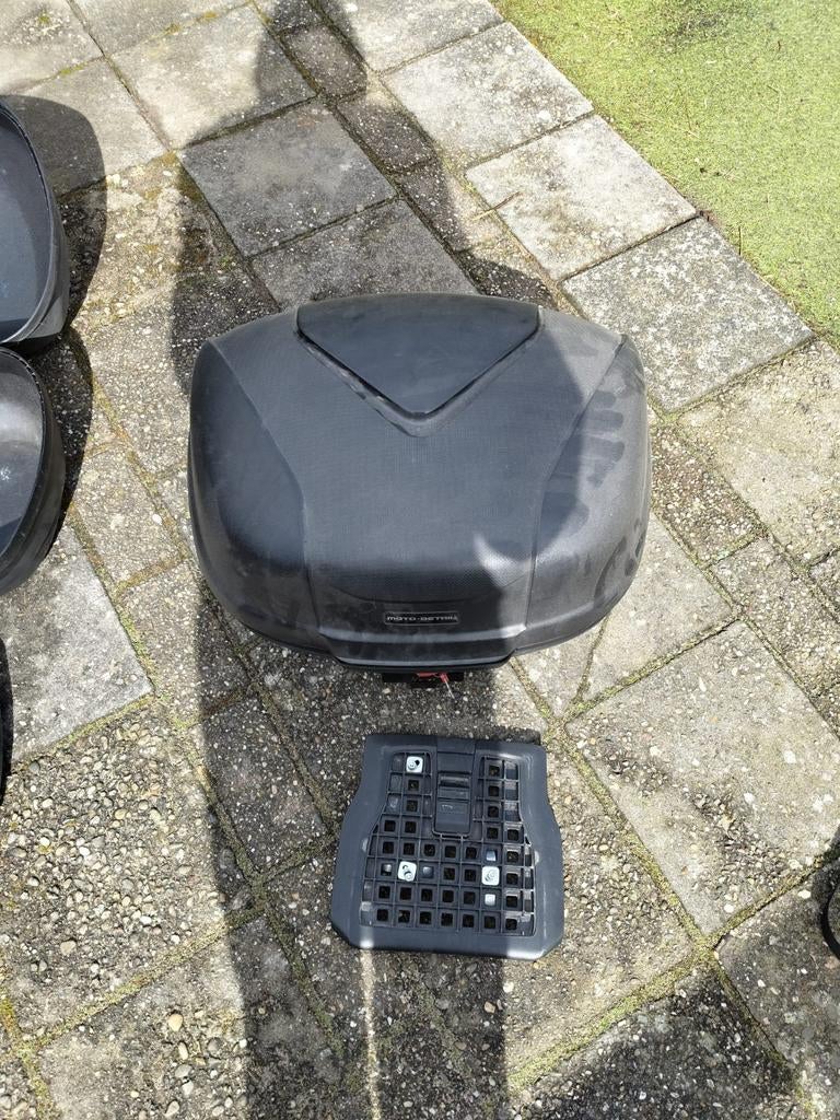 Universele motorkoffer (honnda transalp 1e & 2e gen), Motoren, Accessoires | Koffers en Tassen, Ophalen