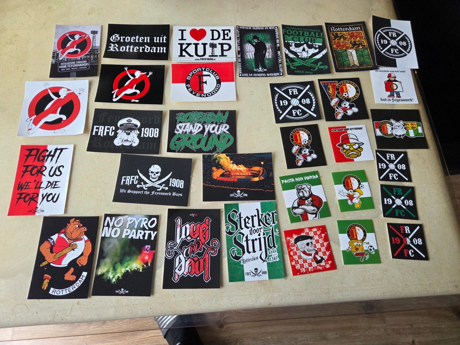 Feyenoord stickers, Ophalen of Verzenden, Nieuw, Meerdere stickers