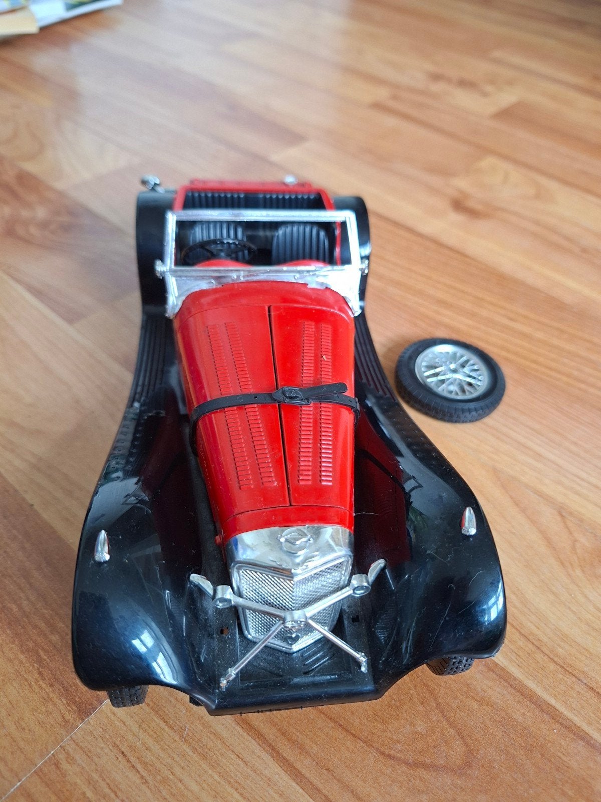 Vintage Rode Klassieke Auto Model - Schaalmodel, Overige merken, Gebruikt, Auto, 1:32 tot 1:50