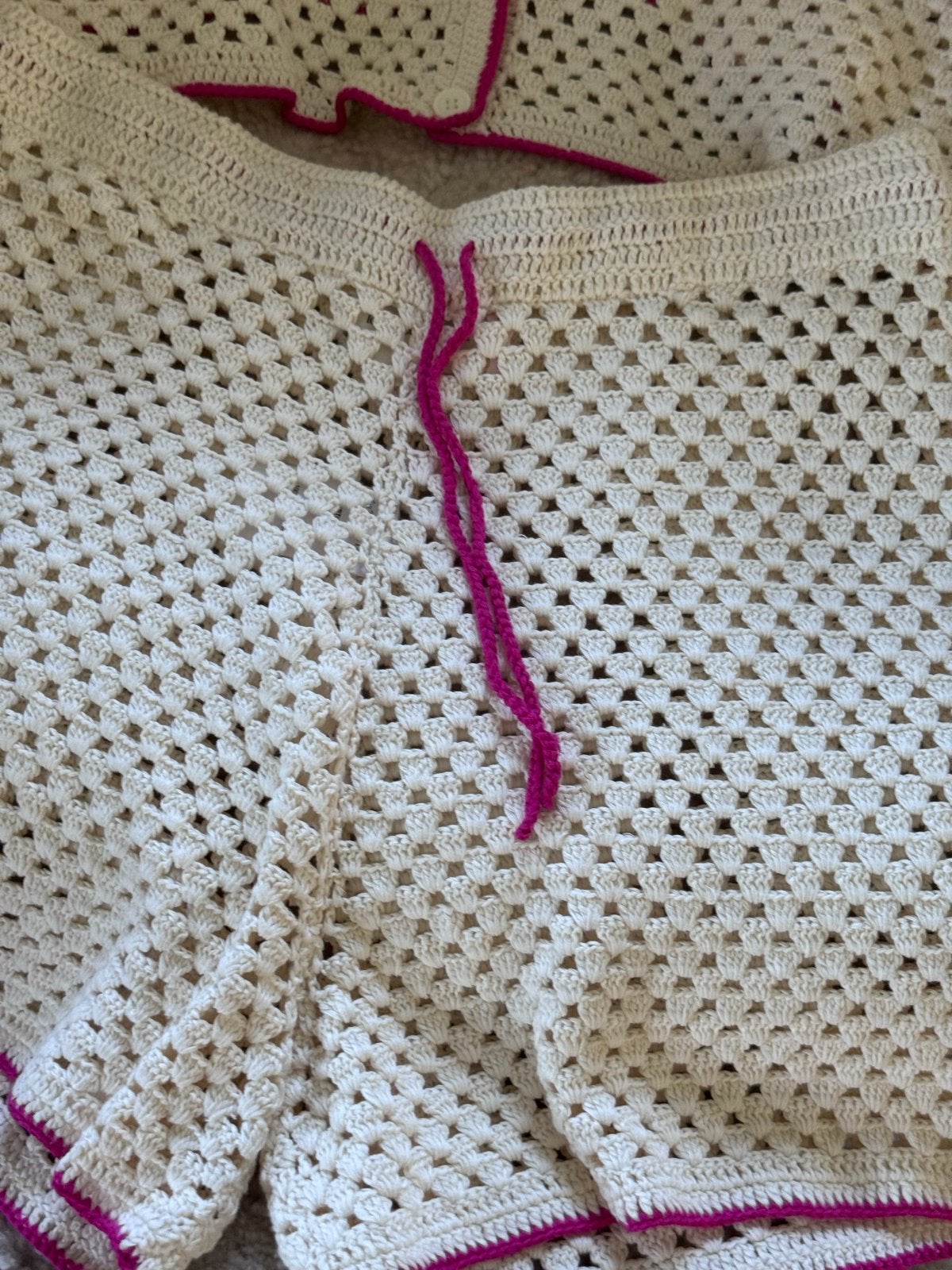 Les Tricots de Léa Gehaakte Shorts size L, Maat 38/40 (M), Kort, Verzenden, Beige