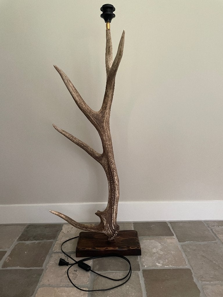 Unieke handgemaakte lamp van hertengewei uit de Veluwe, Ophalen, Landelijk, Rustiek, Natuurlijk, 100 tot 150 cm, Nieuw