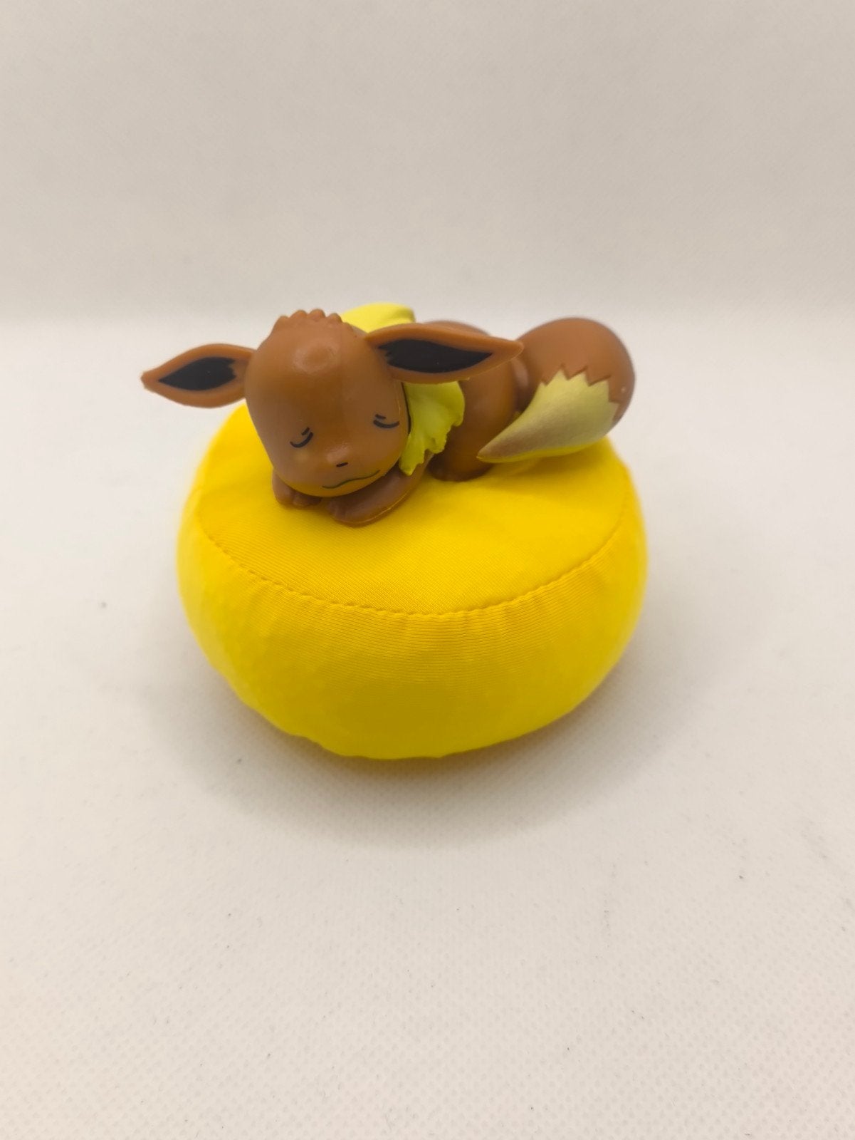 Leuke Eevee Pokemon op zitzak, Ophalen of Verzenden, Zo goed als nieuw