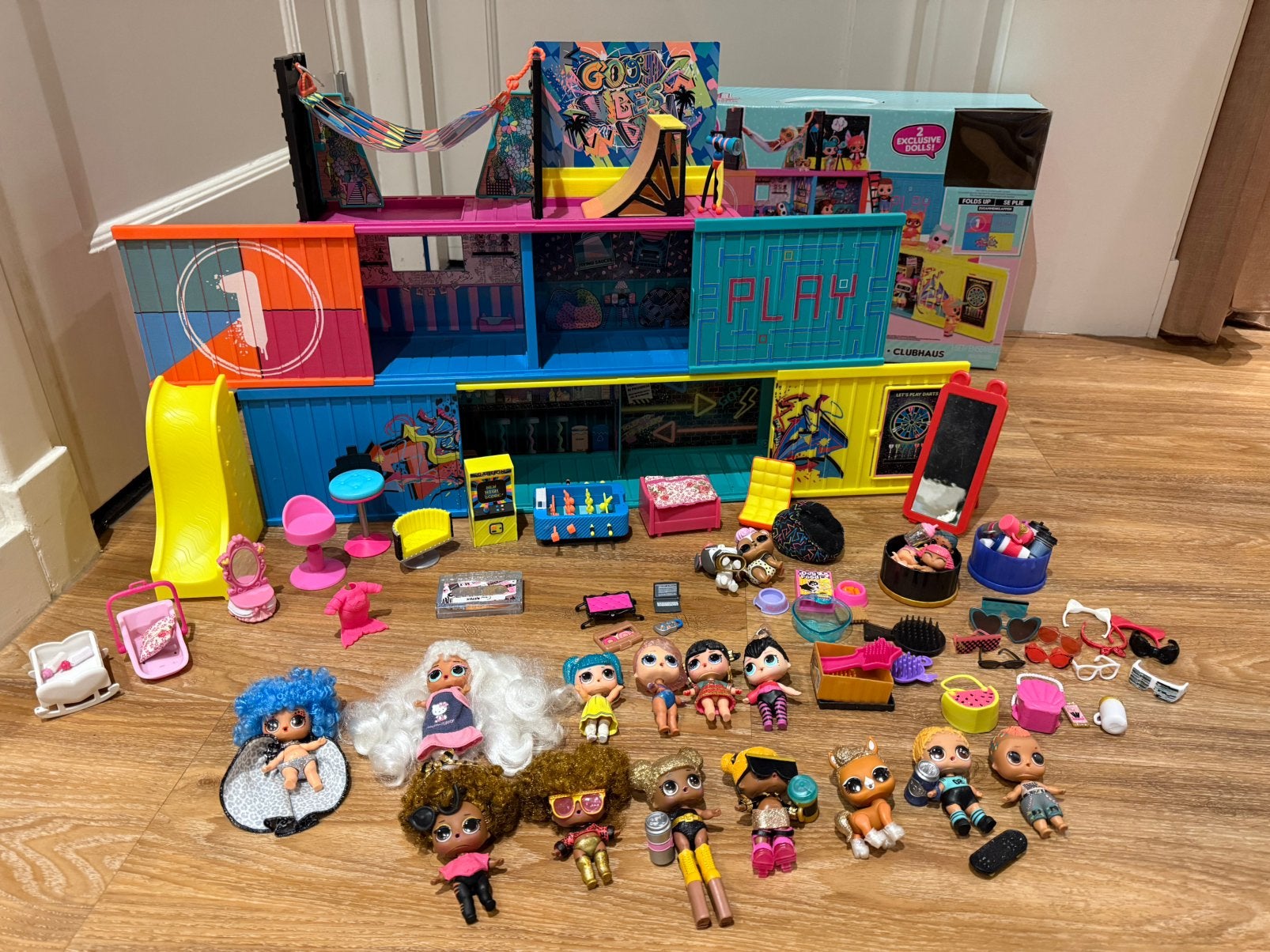 LOL surprise clubhouse, Ophalen of Verzenden, Zo goed als nieuw, Poppenhuis