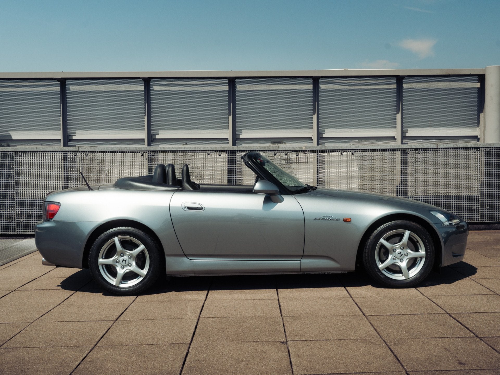 Honda S2000 2.0i slechts 8.400km in nieuwstaat (bj 2001), foto 7