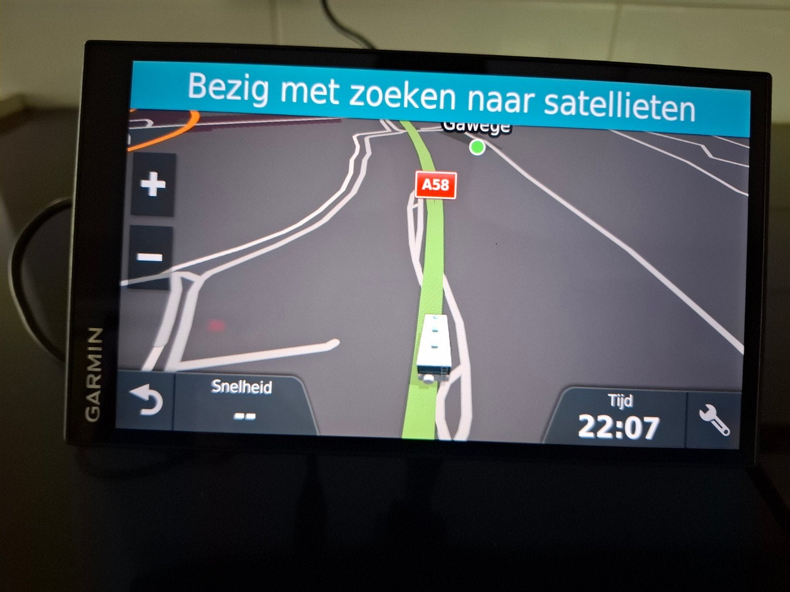 Garmin Camper 770 navigatiesysteem met autolader, Auto diversen, Autonavigatie, Ophalen of Verzenden