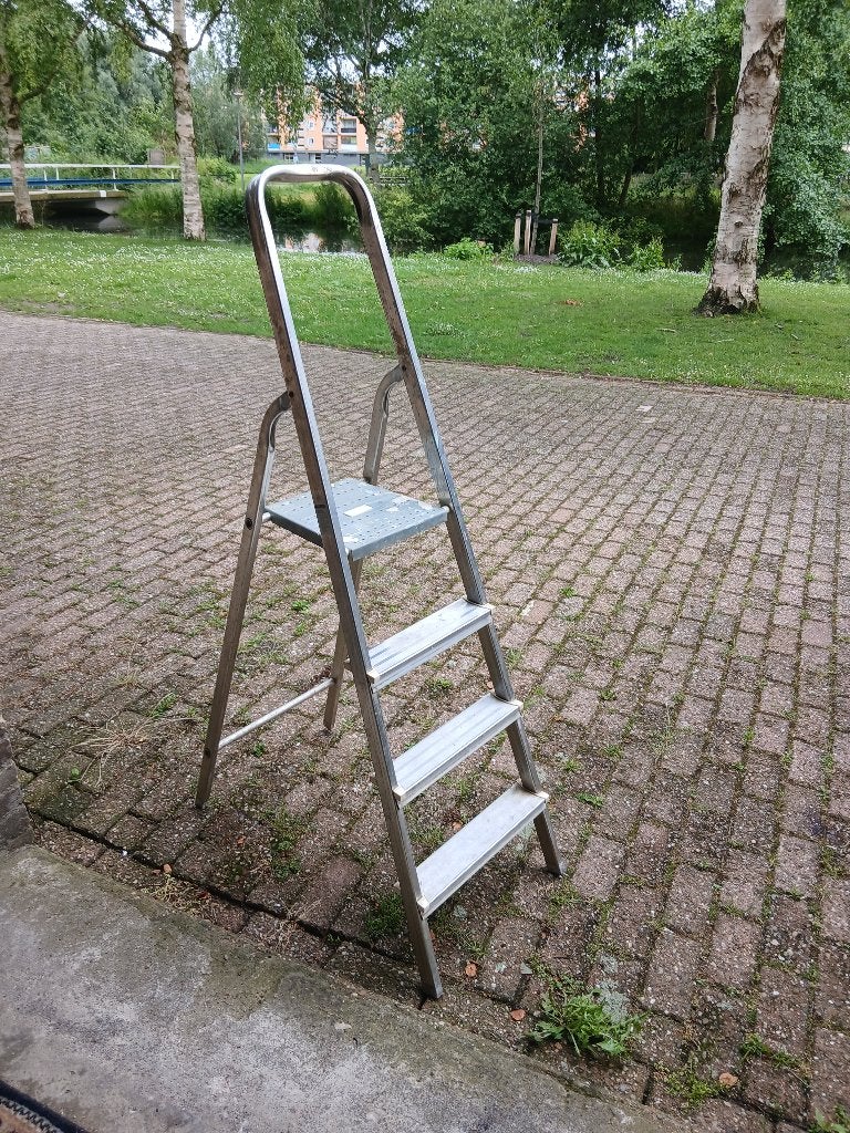 trapleer aluminium  35 euro, Ophalen, Minder dan 2 meter