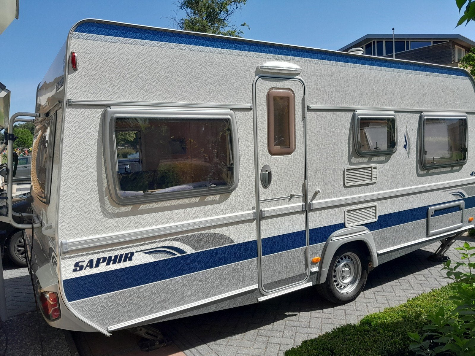 Fendt Saphir 490 - Ruime en complete caravan, Caravans en Kamperen, Vast bed, Rondzit, Particulier, Koelkast