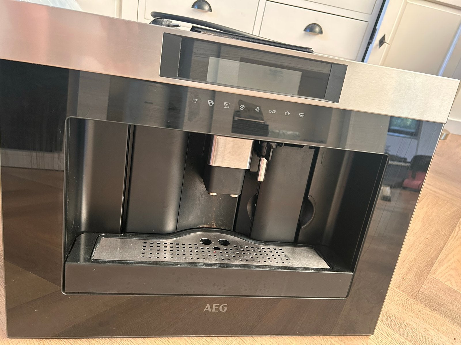 AEG Inbouw Koffiemachine - onderhoud nodig, Ophalen, Gebruikt, 10 kopjes of meer, Koffiemachine