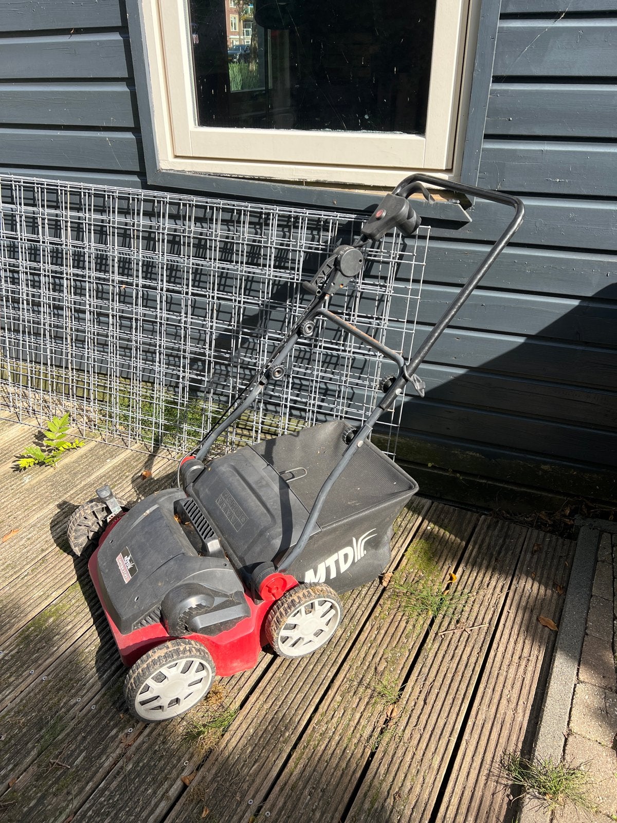 MTD Optima 37 VE Elektrische verticiteermachine, Ophalen, Cirkelmaaier, Elektrische grasmaaier, Zo goed als nieuw