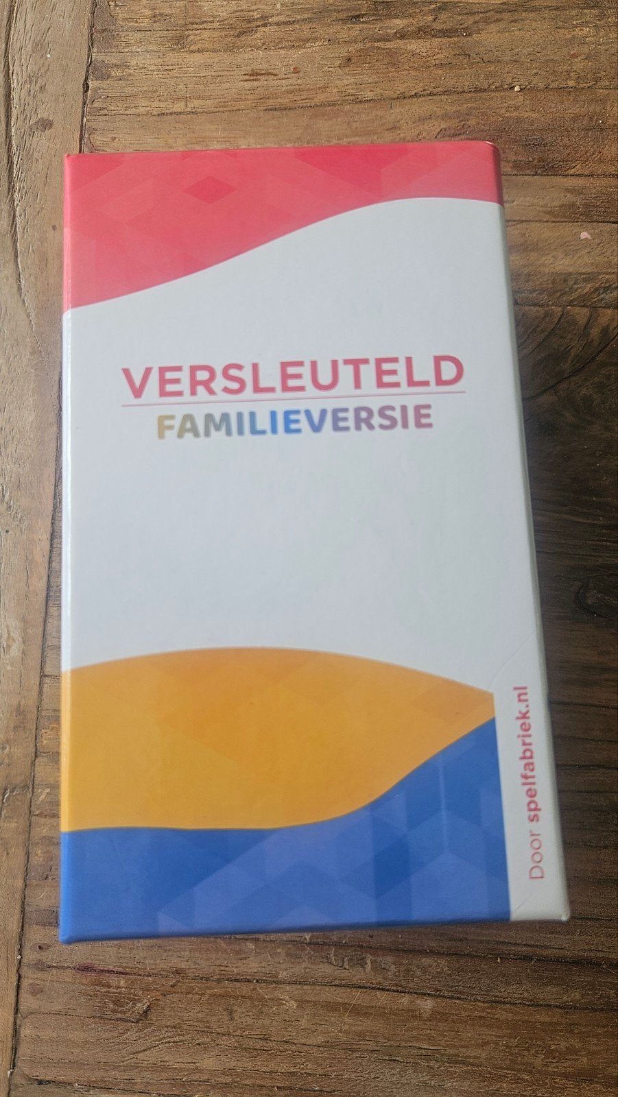 Versleuteld Familiespel - Plezier voor het hele gezin!, Hobby en Vrije tijd, Drie of vier spelers, Ophalen of Verzenden, Zo goed als nieuw