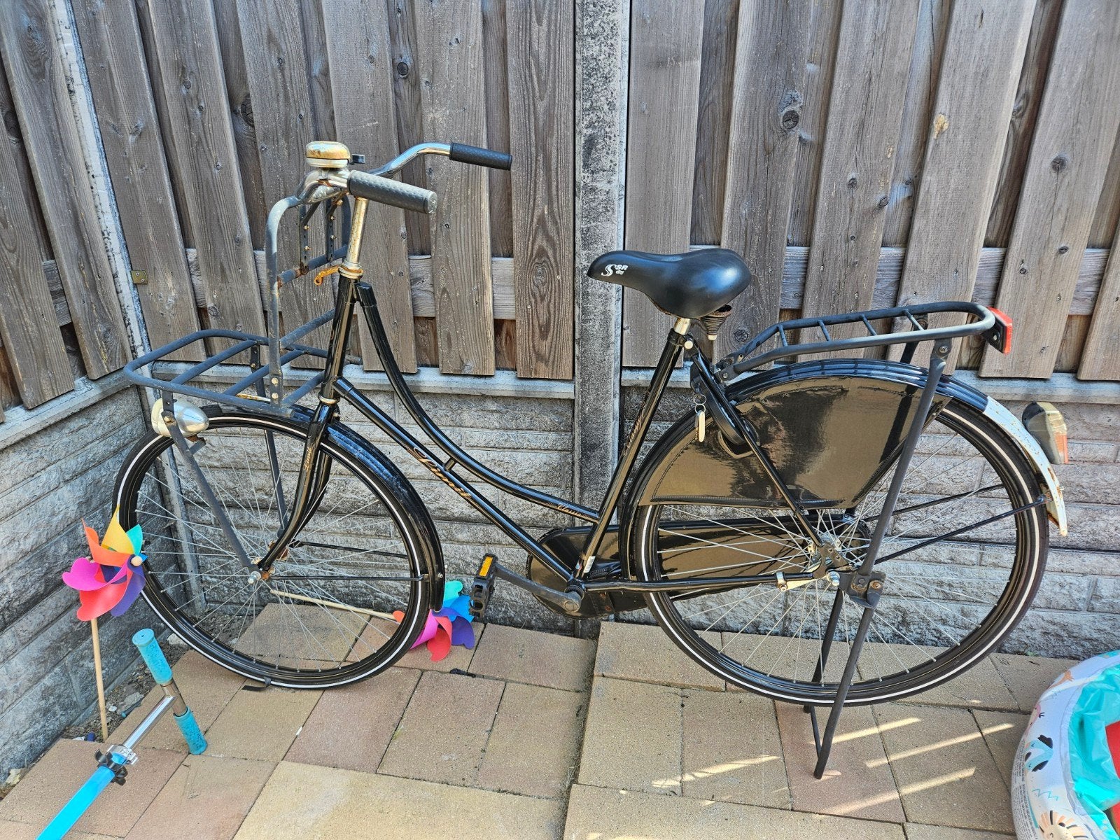 Limit Classic omafiets met transporterrek, Fietsen en Brommers, Fietsen | Dames | Omafietsen, Ophalen, Terugtraprem, Gebruikt
