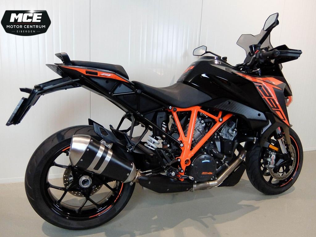 KTM 1290 SUPER DUKE GT (bj 2020), Motoren, 2 cilinders, KTM, Motorrijbewijs A, Bedrijf