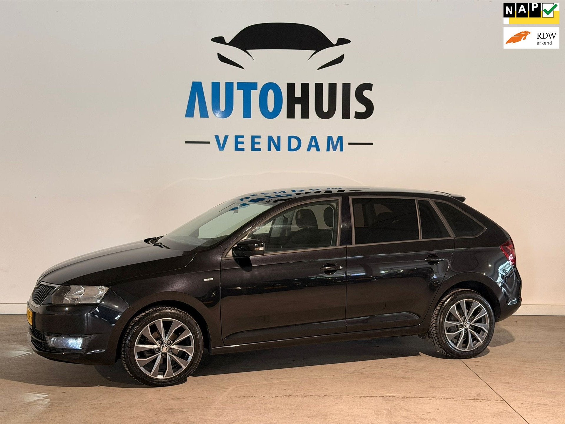 Skoda Rapid Spaceback 1.2 TSI Greentech Drive, Auto's, Stof, Gebruikt, Euro 6, Origineel Nederlands