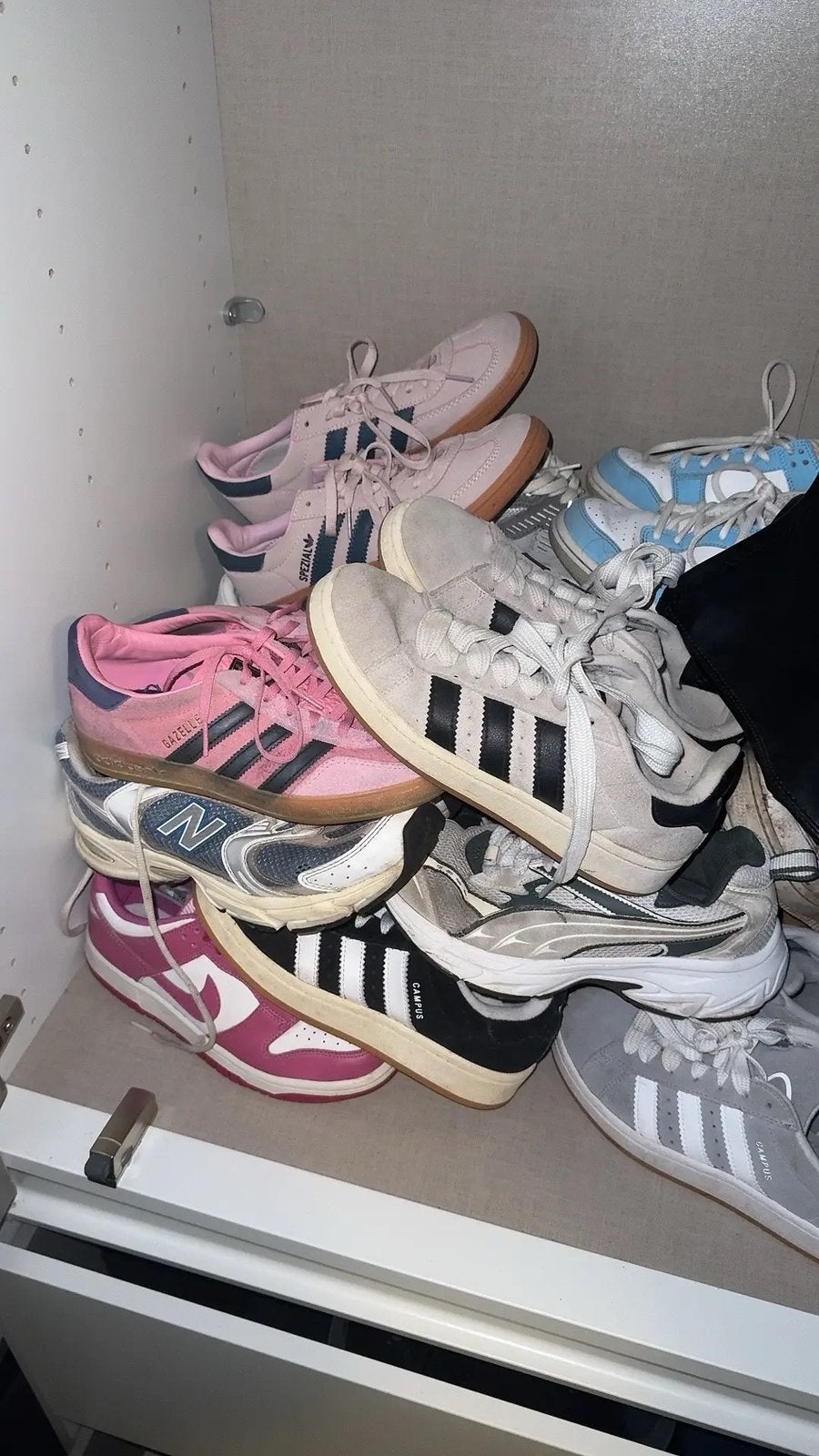 Schoenencollectie ter overname, Verzenden, Zo goed als nieuw, Zwart, Sneakers of Gympen