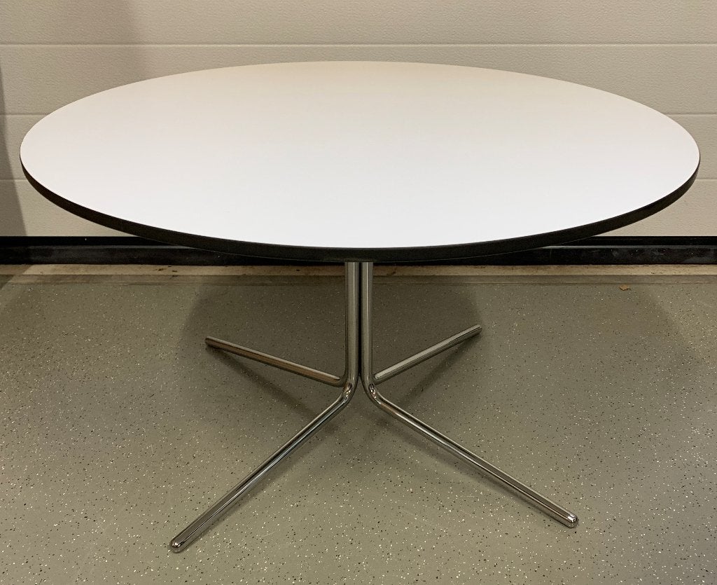 NIEUW Moooi Lensvelt tafel twv 1000 euro, Ophalen of Verzenden, Nieuw, Rond, 50 tot 100 cm