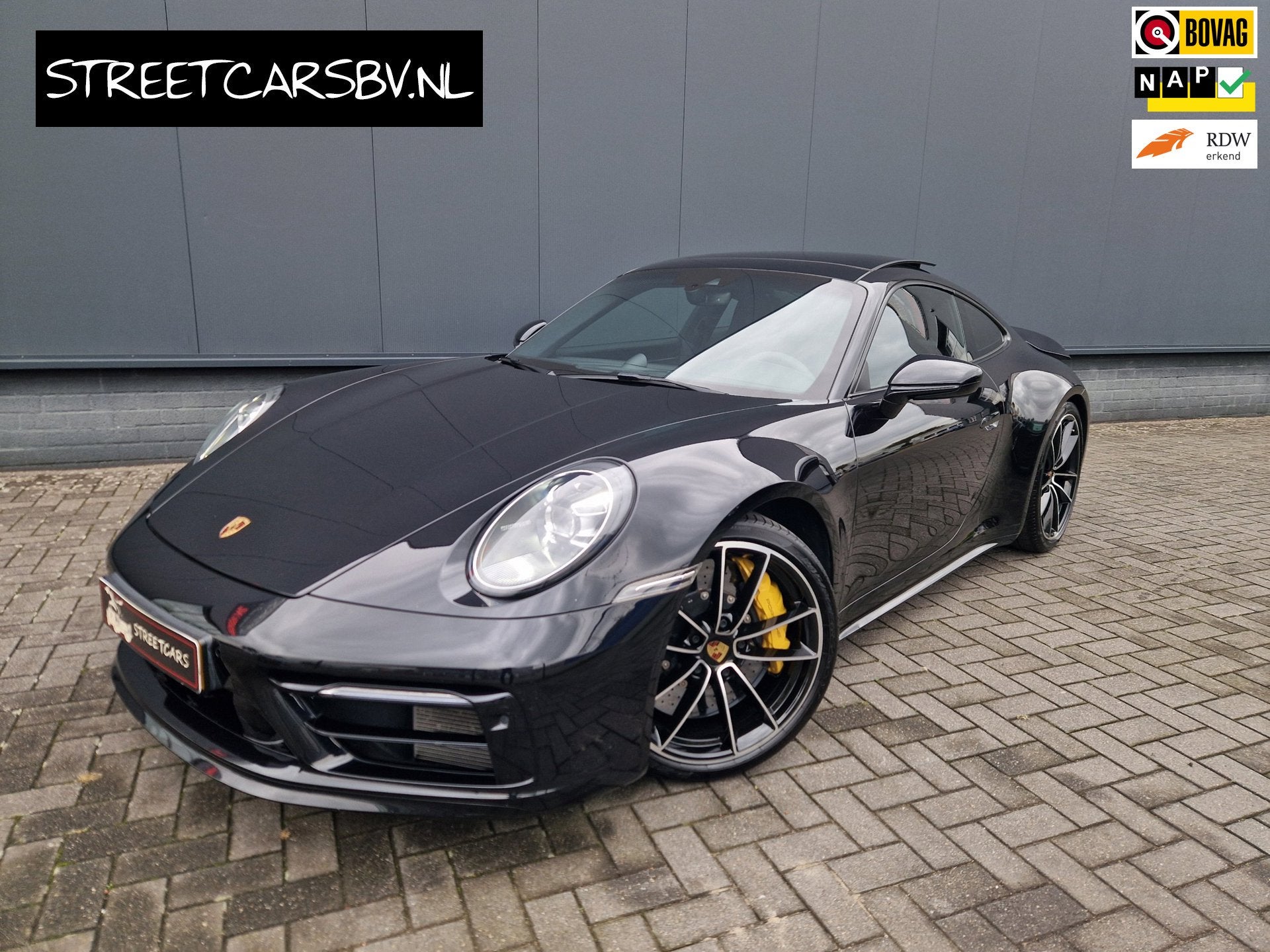 Porsche 911 992 3.0 Carrera 4S 450PK /Org NL/PCCB keramisch!, Automaat, Gebruikt, Panoramadak, 4 stoelen