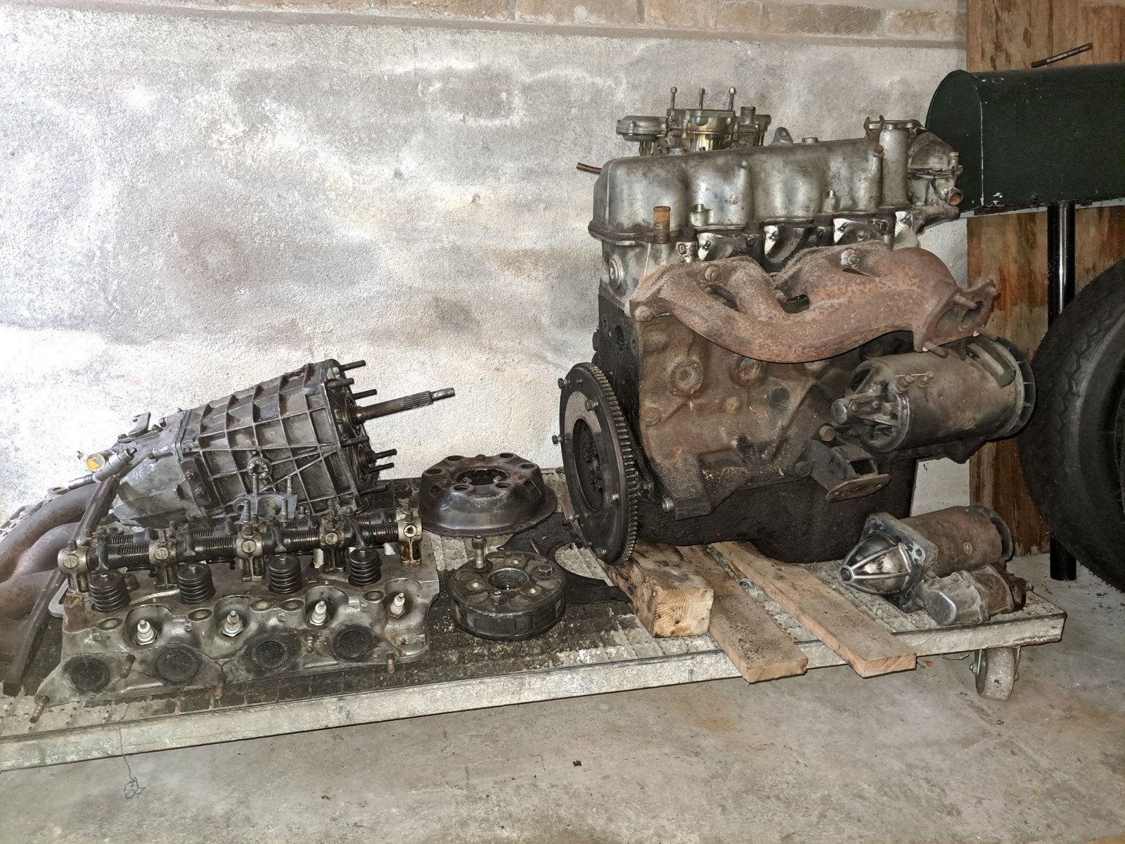 Div. Fiat 1300/1500 Berlina onderdelen., Particulier, Te koop