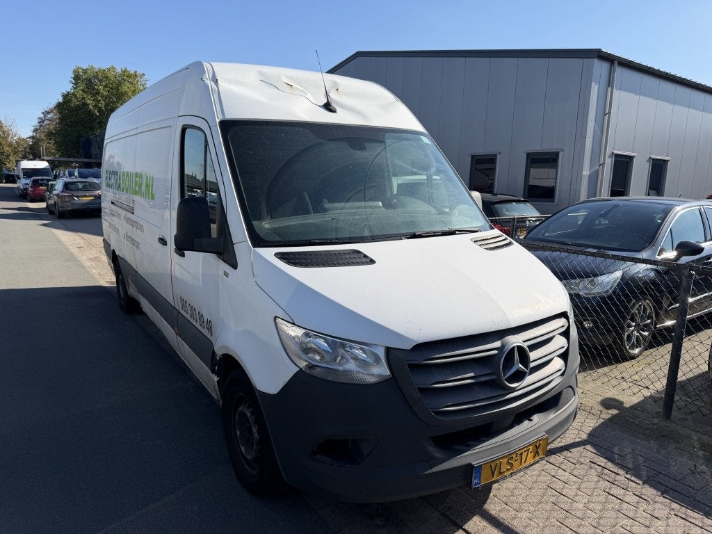 Mercedes-Benz Sprinter 314 2.2 CDI L3H2 Automaat 2018 Distri, Auto's, Automaat, Gebruikt, Euro 6, Wit