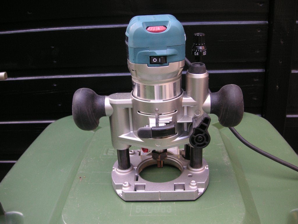 Makita kantenfrees / boven frees, Gebruikt, Ophalen of Verzenden, Elektrisch, Makita