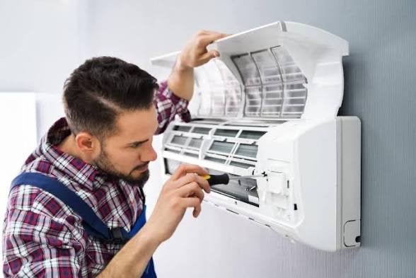 Professioneel Onderhoud en Reparatie van Airco's, Ophalen, Minder dan 60 m³, 3 snelheden of meer, Koelen en Ontvochtigen