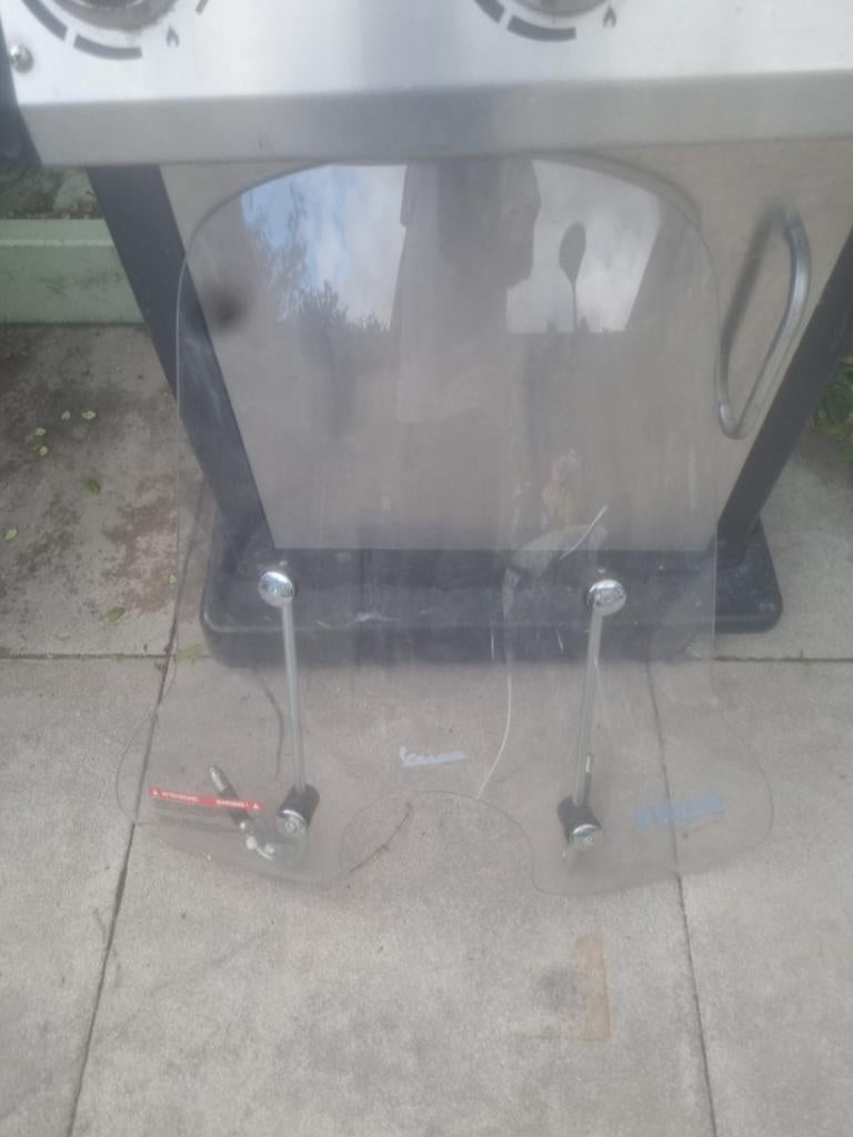 Vespa windscherm - Zo goed als nieuw, Ophalen of Verzenden, Zo goed als nieuw, Overige typen, Vespa