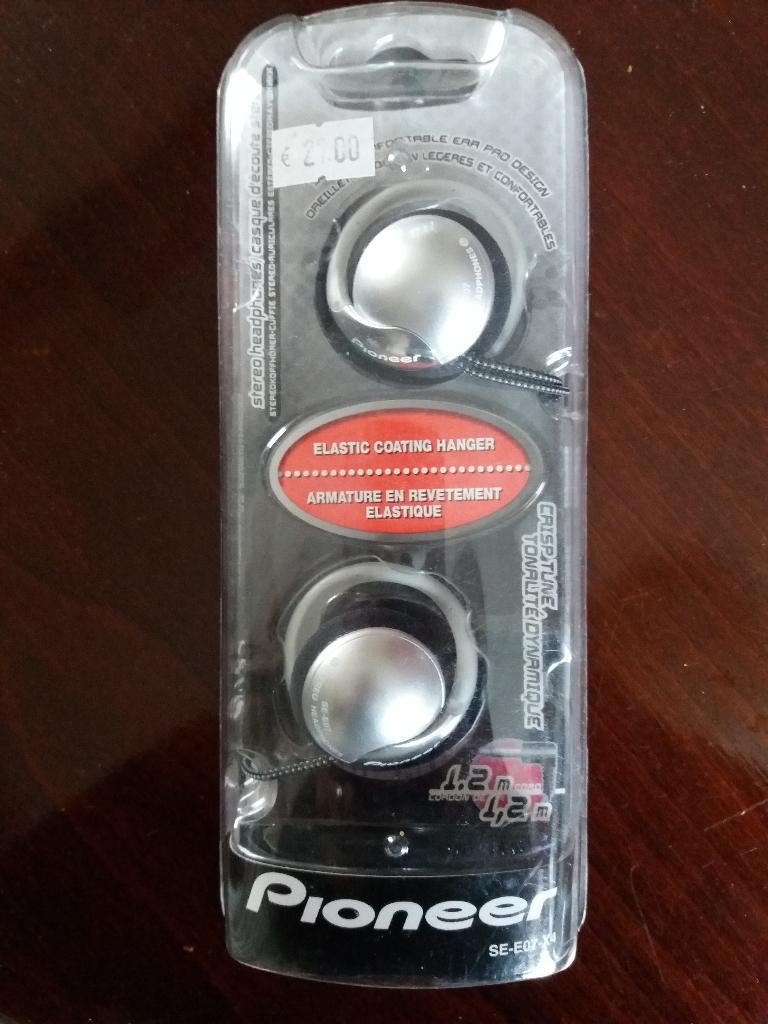 Een "Pioneer" stereo headphones, nog nieuw in de verpakking., Audio, Tv en Foto, Ophalen of Verzenden, Nieuw, Overige merken