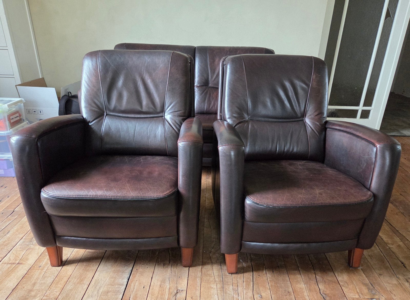 Lederen bankstel Magnifico met kersenhouten pootjes, Ophalen, Gebruikt, 75 tot 100 cm, Leer