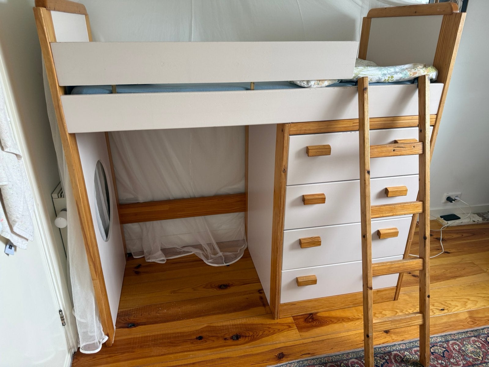 Peuterbed 150 x 70, Ophalen, Gebruikt, Hoogslaper