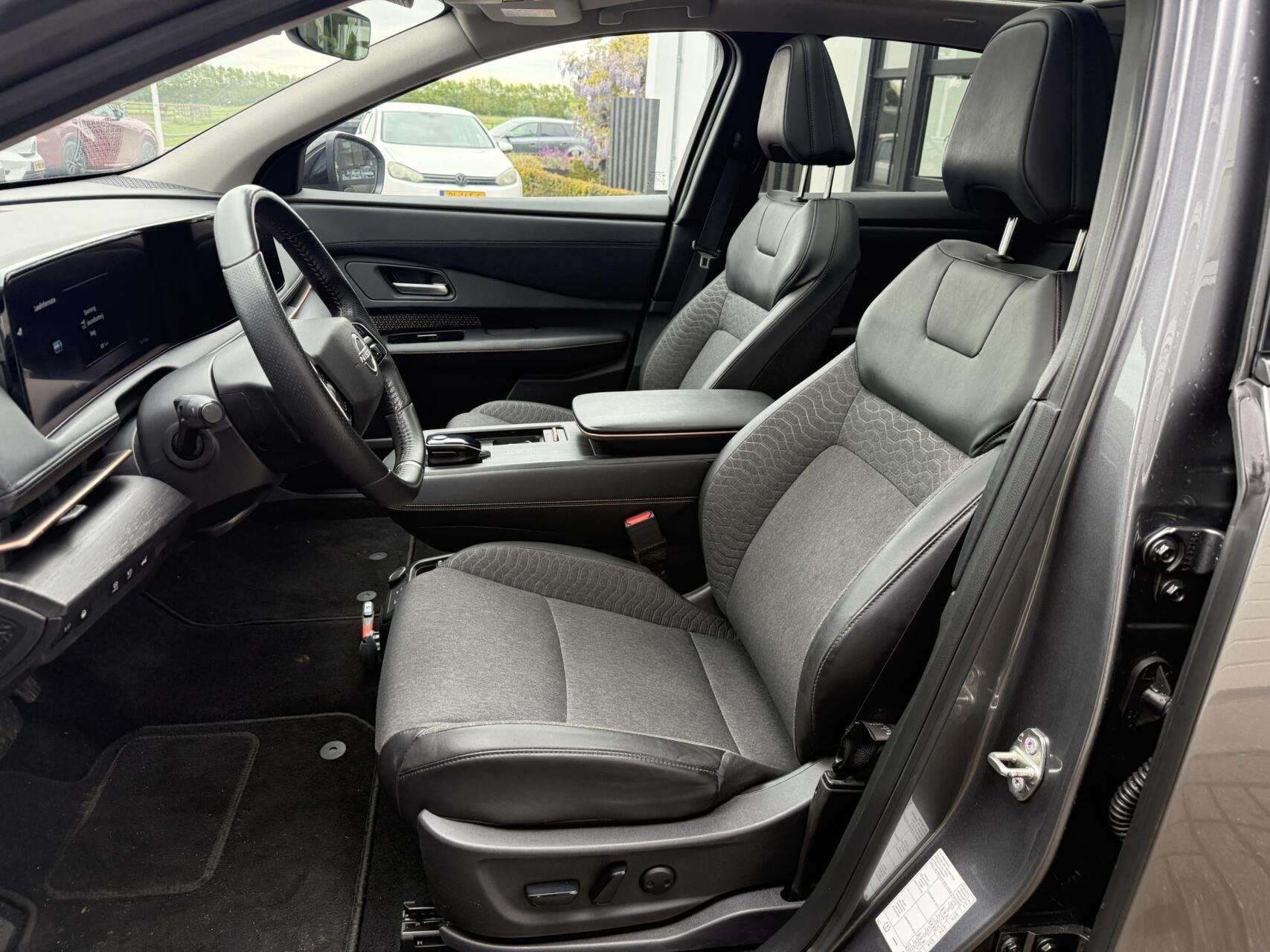 Nissan Ariya 66 kWh SOH 97% PANO/STUUR+STOEL VERW. *ALL-IN P, Auto's, 12 maanden, Gebruikt, 40 min, SUV of Terreinwagen