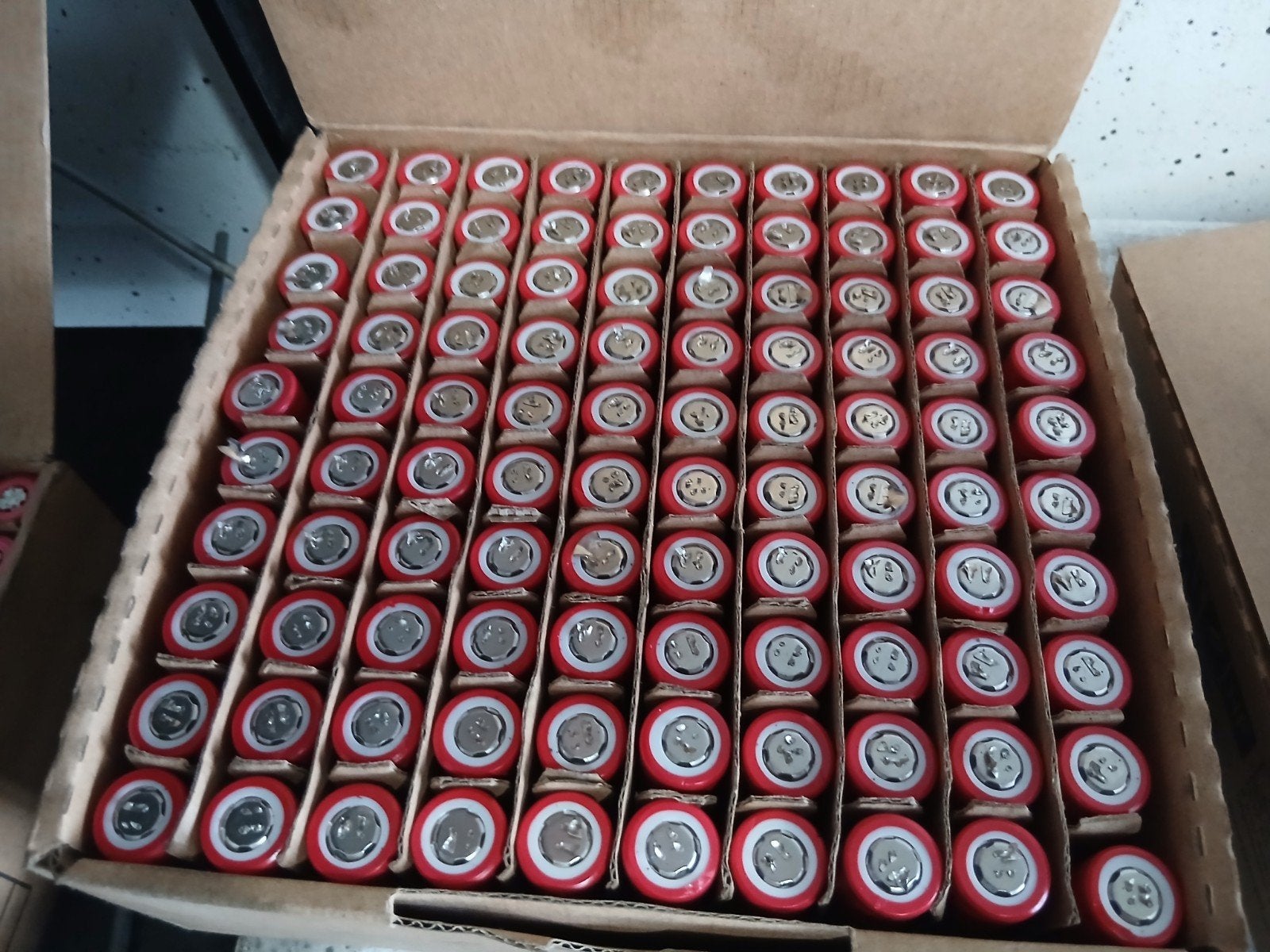 Gebruikte Li-ion 18650 batterijen , ca 300 stuks, Ophalen of Verzenden